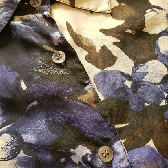 Vintage Express Oversized Silk Floral Blouse • Retro • Blue & White • Medium - Picture 2 of 5